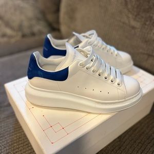 Alexander McQueen Sneakers White/Blue